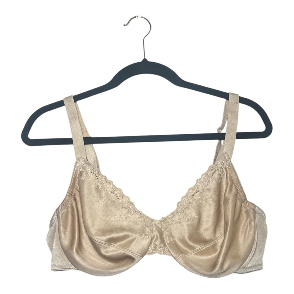 Vanity Fair Cream Satin Lace Bra